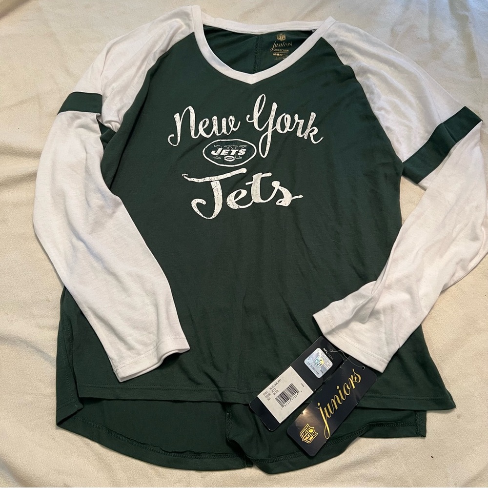NFL new with tag Green and white  Long Sleeve Tee